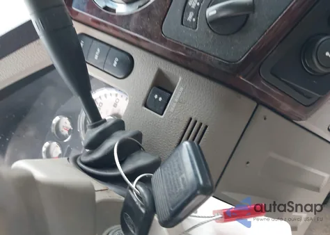 2008 Ford F-350 Fx4/Harley-Davidson/King Ranch/Lariat/Xl/Xlt z USA, uszkodzony, nr VIN 1FTSW31R78ED94343